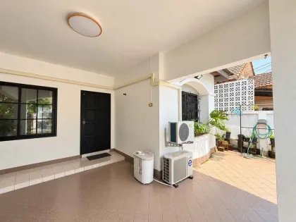 3-Bedroom 2-Bathroom House in Phuket Villa Village California
