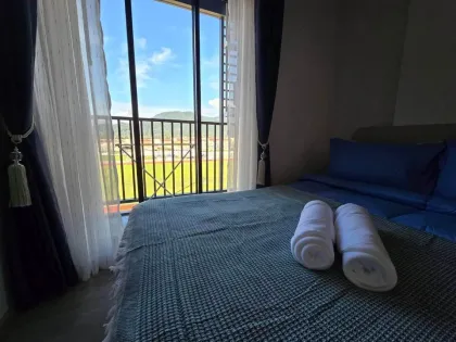คอนโด 2 ห้องนอน พร้อมวิวสนามฟุตบอลที่ D CONDO REEF Kathu