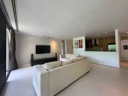 Residencia Lotus Gardens con acceso al jardín en venta