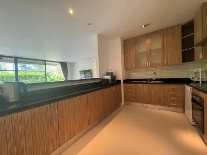 Residencia Lotus Gardens con acceso al jardín en venta