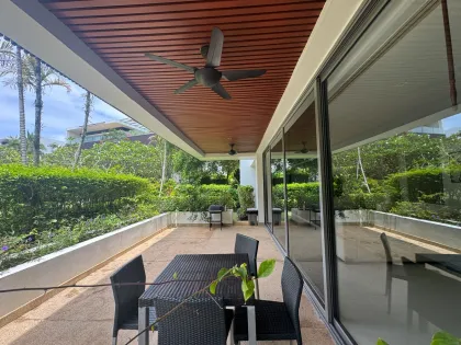 Residencia Lotus Gardens con acceso al jardín en venta