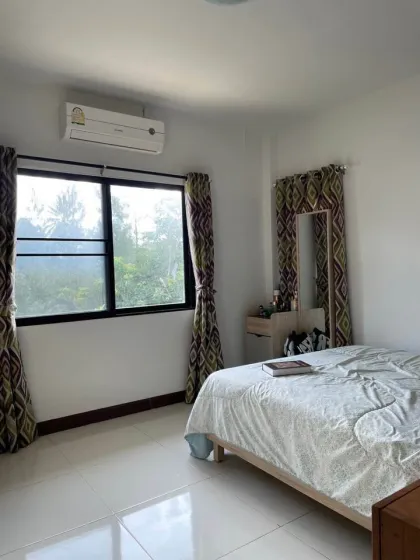 3-Schlafzimmer-3-Badezimmer-Eckvilla mit zusätzlichem Haus in Bang Tao