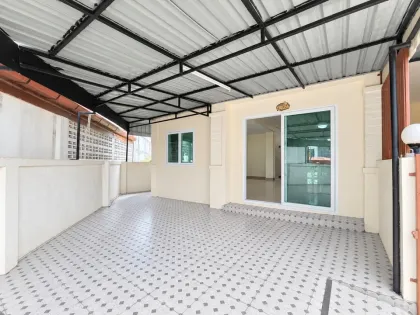 2-Zimmer-Eck-Townhouse im Srisuchart Village 3, Thalang