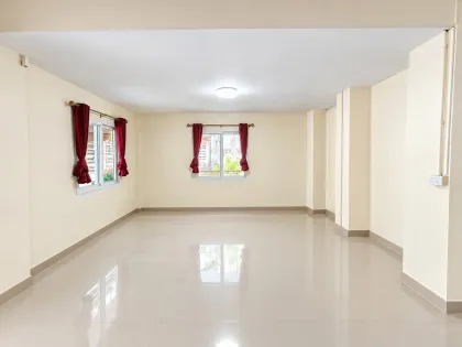2-Zimmer-Eck-Townhouse im Srisuchart Village 3, Thalang