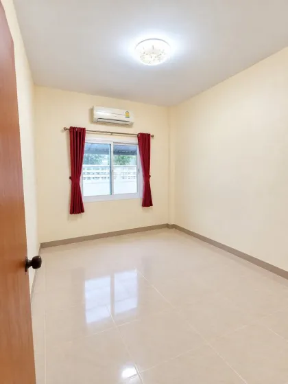2-Zimmer-Eck-Townhouse im Srisuchart Village 3, Thalang