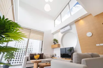 Villa Moderne avec Piscine Privée à Cherng Talay, Phuket