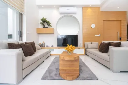 Villa Moderne avec Piscine Privée à Cherng Talay, Phuket