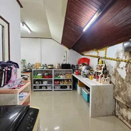 2-Bedroom, 1-Bathroom Home with Parking in Ban Phon Fang Ban