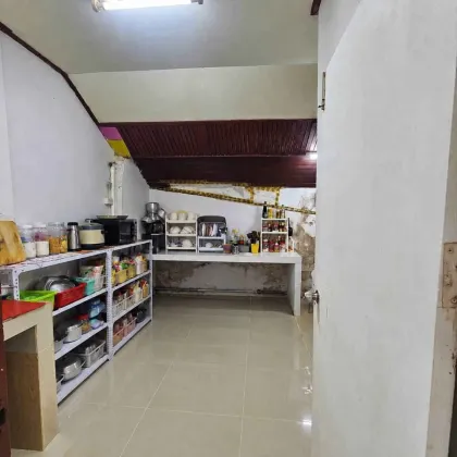 2-Bedroom, 1-Bathroom Home with Parking in Ban Phon Fang Ban