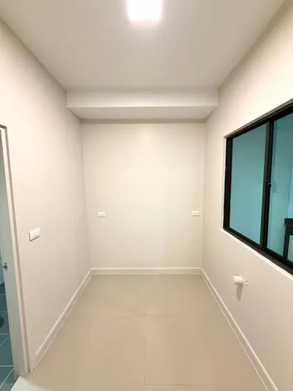 3-Zimmer-Eckhaus in Pruksa Ville, Kathu-Samkong