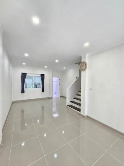 Casa de 3 dormitorios y 2 baños en Chanakan Delight Kuku
