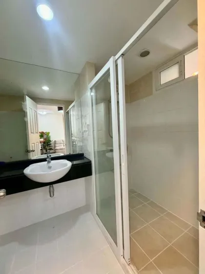 Appartement 1 chambre à vendre The Royal Place, Samkong, Phuket Town