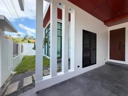 Poolvilla in der Nähe des Flughafens Phuket mit 3 Schlafzimmern, 4 Bädern