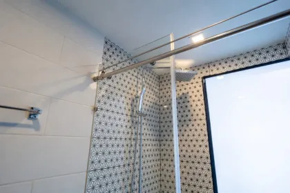 1 Schlafzimmer, 1 Bad Wohnung mit Poolblick nahe dem Strand