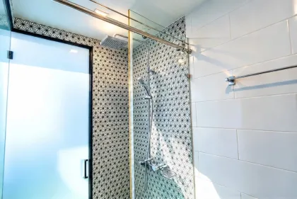 1 Schlafzimmer, 1 Bad Wohnung mit Poolblick nahe dem Strand