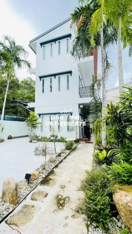 Villa 3 chambres 4 salles de bain avec piscine privée à Phuket Town