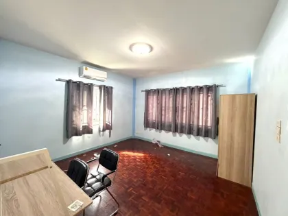 บ้านวิลล่า 3 ห้องนอน 3 ห้องน้ำ พร้อมอยู่ที่หมู่บ้านพนาสนธิ์ เทพอนุสรณ์, วิชิต