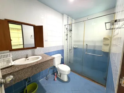บ้านวิลล่า 3 ห้องนอน 3 ห้องน้ำ พร้อมอยู่ที่หมู่บ้านพนาสนธิ์ เทพอนุสรณ์, วิชิต