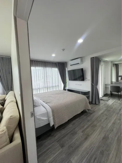 คอนโดมิเนียมหรู 2 ห้องนอน รีโนเวทใหม่ทั้งหมดในกะทู้ ภูเก็ต