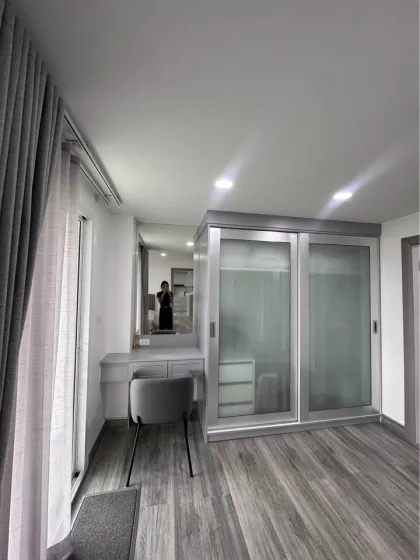 คอนโดมิเนียมหรู 2 ห้องนอน รีโนเวทใหม่ทั้งหมดในกะทู้ ภูเก็ต