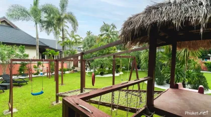 Geräumige 5-Zimmer-Poolvilla in Rawai, Phuket