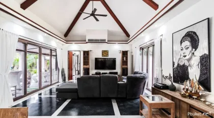 Geräumige 5-Zimmer-Poolvilla in Rawai, Phuket