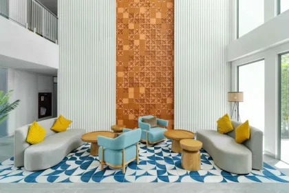 Квартира с 2 спальнями и 2 ванными с видом на лагуну в Laguna Lakeside, Банг Тао