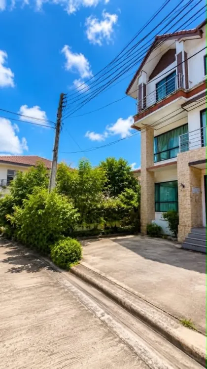 3-Zimmer-Doppelhaus in Panason Thep Anusorn Dorf, Wichit, Phuket