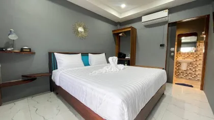 Terrain et propriété à revenus à vendre près de la plage de Rawai, Phuket