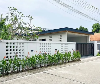 วิลล่า 2 ห้องนอน 3 ห้องน้ำ สําหรับขายที่บางโจ เชิงทะเล