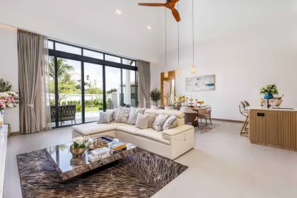 Luxus 4-Schlafzimmer-Poolvilla in Erawana Creek, Phuket