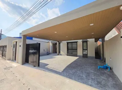 Neu renovierte 3-Zimmer-Villa in Rawai, Phuket