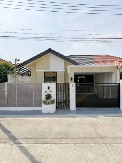 Belle Maison Jumelée à Vendre à Kamala - 3 Chambres, 2 Salles de Bain