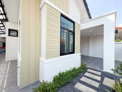 Belle Maison Jumelée à Vendre à Kamala - 3 Chambres, 2 Salles de Bain