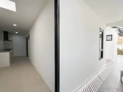 Belle Maison Jumelée à Vendre à Kamala - 3 Chambres, 2 Salles de Bain