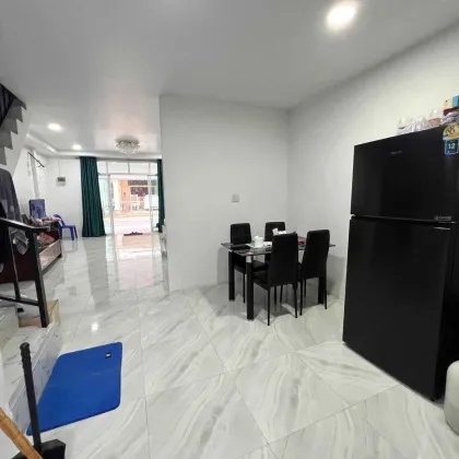 บ้านวิลล่าสมัยใหม่ 2 ชั้น 2 ห้องนอน พร้อมวิวสวน ที่กะทู้