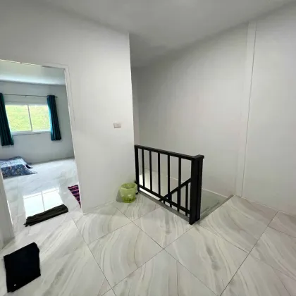 บ้านวิลล่าสมัยใหม่ 2 ชั้น 2 ห้องนอน พร้อมวิวสวน ที่กะทู้