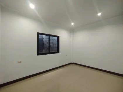 Rawai 2层商用楼出售，普吉岛