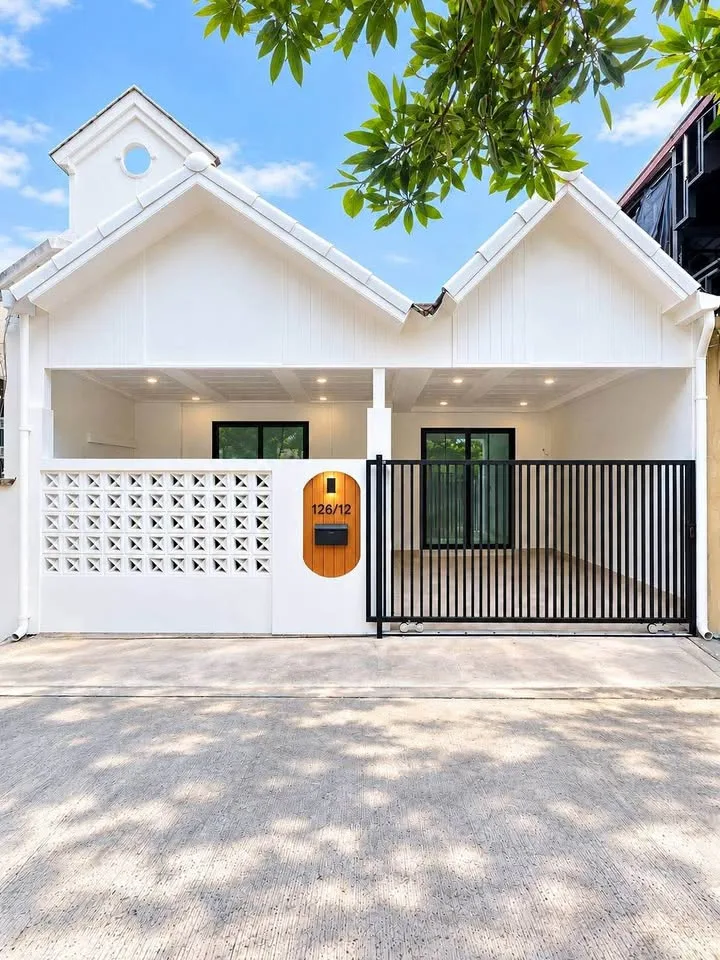 Villa renovada de 2 dormitorios y 2 baños en venta en Samkong