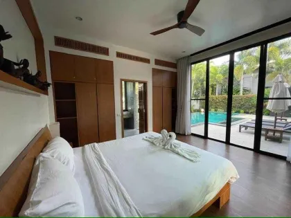 Beautiful Villa in Ban Bua Village with Pool & Garage near Nai Harn