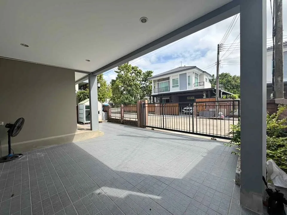 3 Bedroom, 3 Bathroom Villa in Patsorn Koh Kaew Project