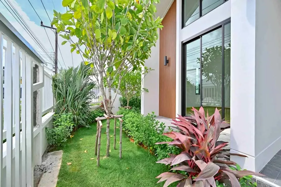 Villa de 3 Dormitorios con Jardín en Bang Jo, Thalang