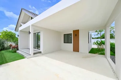 Villa de 3 Dormitorios con Jardín en Bang Jo, Thalang