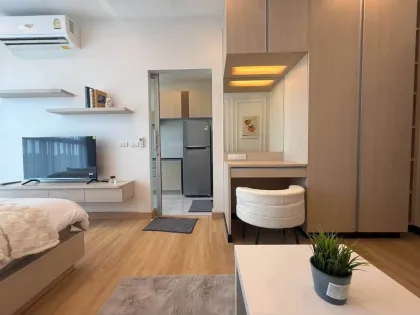 Neu renovierte 1-Zimmer-Wohnung mit Poolblick im The View Condo Suan Luang