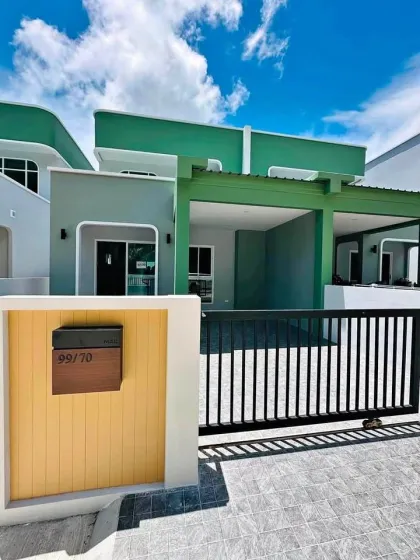 3-Bedroom Semi-Detached House with 2 Bathrooms in Rawai