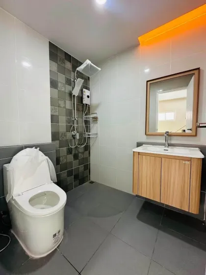 3-Bedroom Semi-Detached House with 2 Bathrooms in Rawai