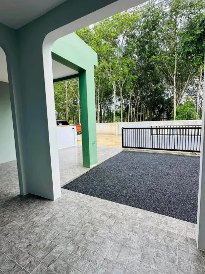 3-Bedroom Semi-Detached House with 2 Bathrooms in Rawai