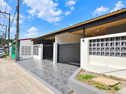 Villa de 2 habitaciones y 1 baño en Kathu cerca de la universidad