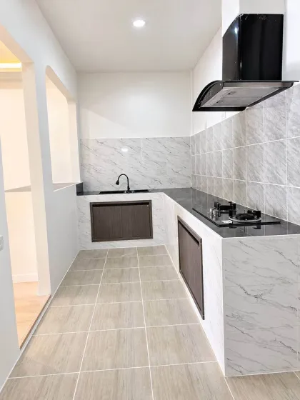 Villa de 2 habitaciones y 1 baño en Kathu cerca de la universidad