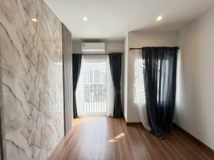 3 Schlafzimmer 3 Badezimmer Supalai Primo Reihenhaus in Thalang zu verkaufen